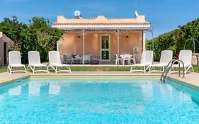 Villa Bouganville Con Piscina By Wonderful Italy